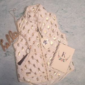 Simply Southern Vest w/Gold Pineapples